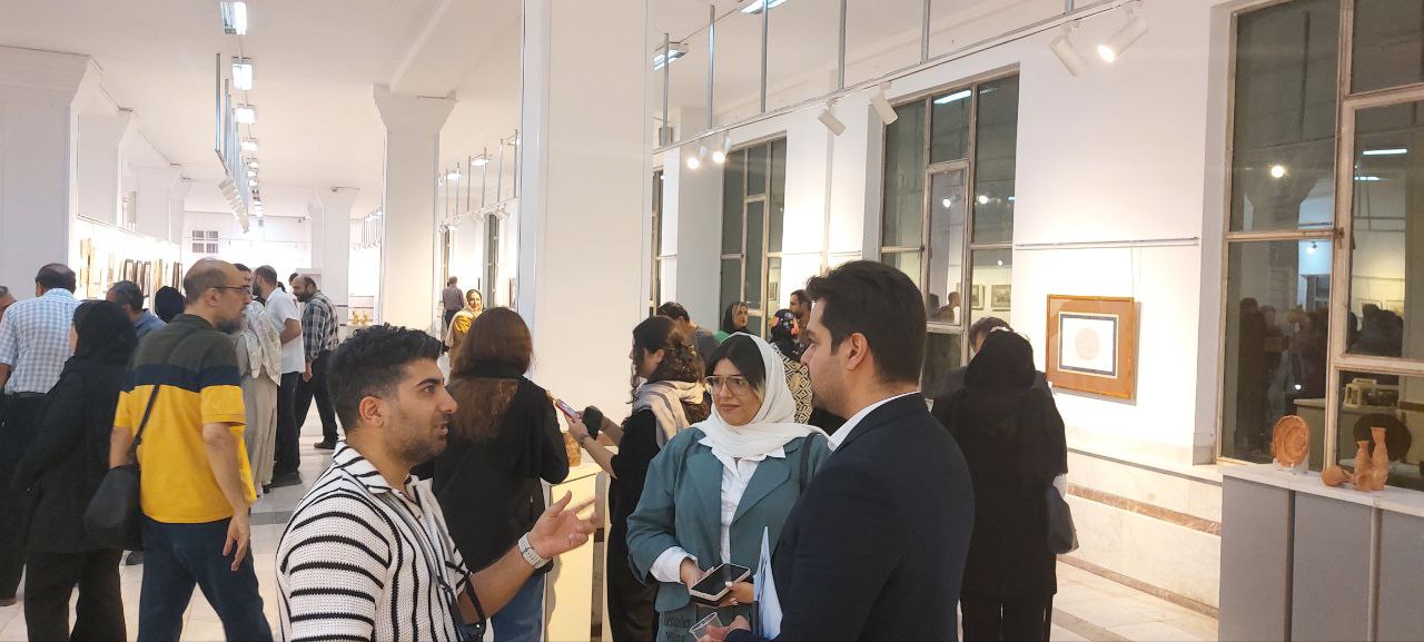 نمایشگاه هنرهای تجسمی با حضور عامل توسعه خوشه و جمعی از ذینفعان